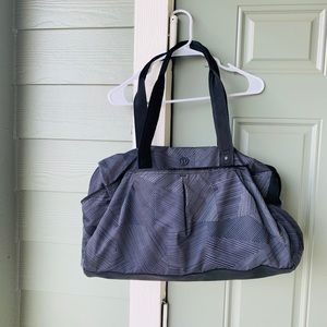 LULULEMON All Day Duffle *Heatproof Pocket 31L